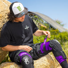 Load image into Gallery viewer, Evs Knee Pad Slayco96 Knee Guard - Purple/Black