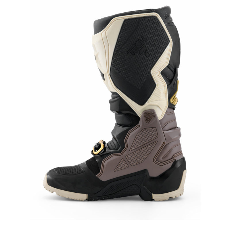 Alpinestars Tech 7 (MY26) Drystar Enduro Boots - Black/Dark-Gray/Gold - View 3 | Everest Motorcycles