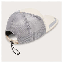 Load image into Gallery viewer, Oakley Podium Trucker Hat - Mist/Cement