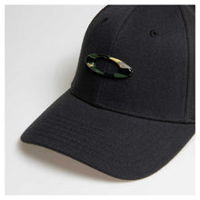 Load image into Gallery viewer, Oakley Tincan Cap - Black/Graphic Camo