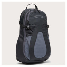 Load image into Gallery viewer, Oakley Seeker Traverse RC 13L Hydra Bag - Blackout