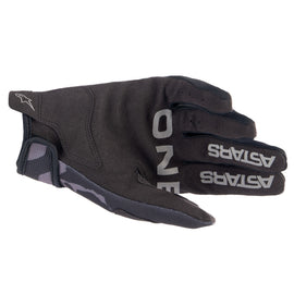 Alpinestars 2023 Radar Gloves - Black/Brushed Silver - View 2 | Everest Motorcycles