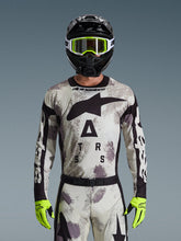 Load image into Gallery viewer, Alpinestars 2026 Racer Lahnd Jersey - Sand Camo - View 2 | Everest Motorcycles