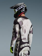 Load image into Gallery viewer, Alpinestars 2026 Racer Lahnd Jersey - Sand Camo - View 3 | Everest Motorcycles