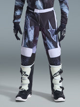 Load image into Gallery viewer, Alpinestars 2026 Youth Fluid Lahnd Pants - Iron Camo - View 3 | Everest Motorcycles