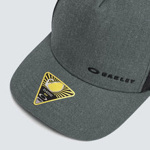 Load image into Gallery viewer, Oakley Chalten Cap - New Granite/Heather Grey/Black