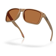 Load image into Gallery viewer, Oakley Holbrook XL Sunglasses With Prizm Bronze Polarised Lens - Matte Bronze