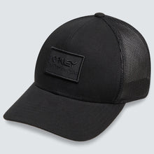 Load image into Gallery viewer, Oakley B1B HDO Patch Trucker Hat Blackout