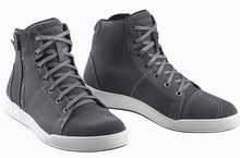 Load image into Gallery viewer, Gaerne G Voyager CDG Goretex Motorcycle Boots - Grey