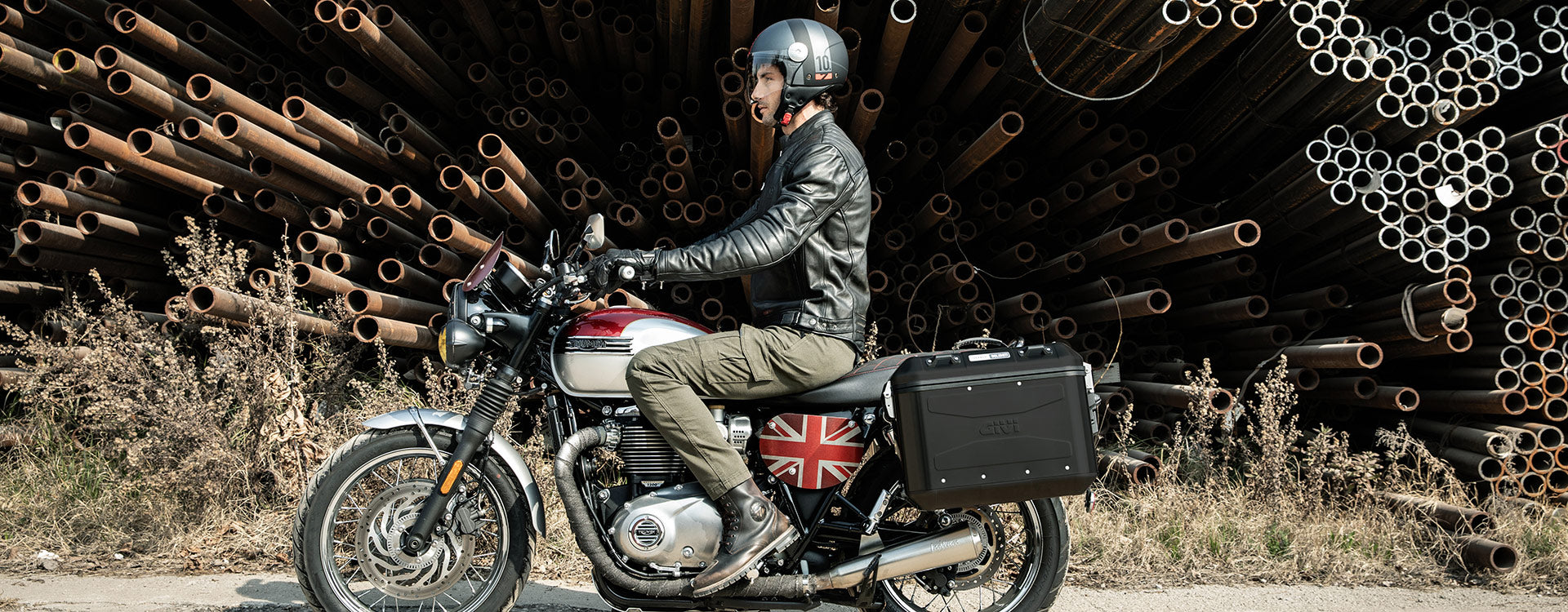 Givi 36L DLMK36B Trekker Dolomite Black Line Side Cases Pair - Black