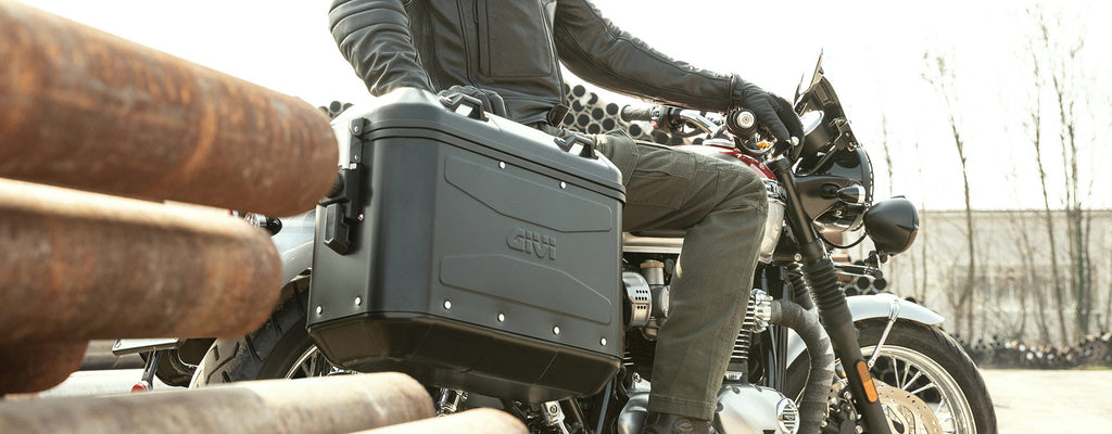 Givi 36L DLMK36B Trekker Dolomite Black Line Side Cases Pair - Black