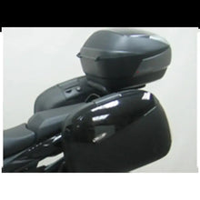 Load image into Gallery viewer, Shad Top Master Fitting Kit For Suzuki Bandit 650