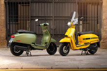 Load image into Gallery viewer, V-Special 200 - Lambretta