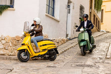 Load image into Gallery viewer, V-Special 200 - Lambretta