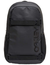 Load image into Gallery viewer, Oakley Freshman Skate 20L Backpack - Blackout