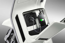 Load image into Gallery viewer, G350 - Lambretta