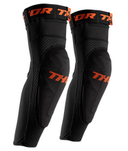 Load image into Gallery viewer, Thor 2026 Comp XP Black Elbow Guards
