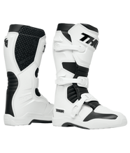 Load image into Gallery viewer, Thor 2026 Blitz XR White/Black Boots