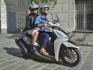 AGILITY 16+ 300i ABS - Kymco - View 2 | Everest Motorcycles
