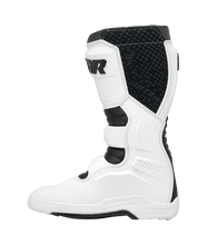 Load image into Gallery viewer, Thor 2026 Blitz XR White/Black Boots