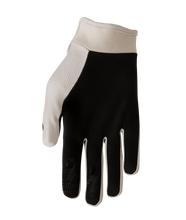 Load image into Gallery viewer, Thor 2026 Launchmode Sand Gloves